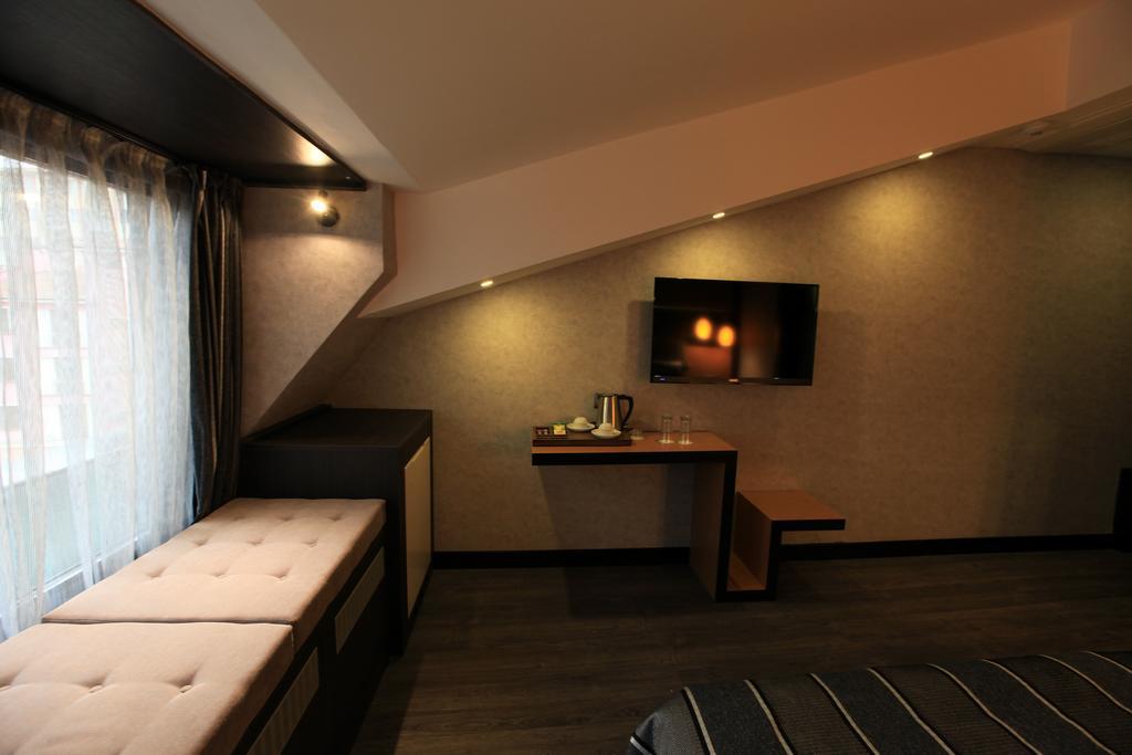 The Black Hotel Ескишехир Екстериор снимка