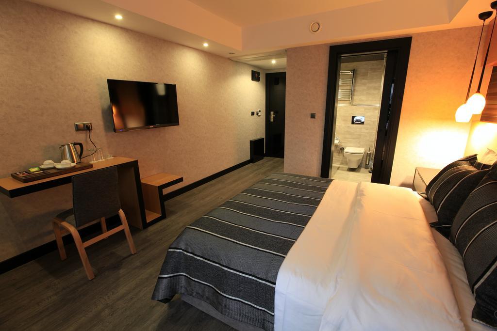 The Black Hotel Ескишехир Екстериор снимка