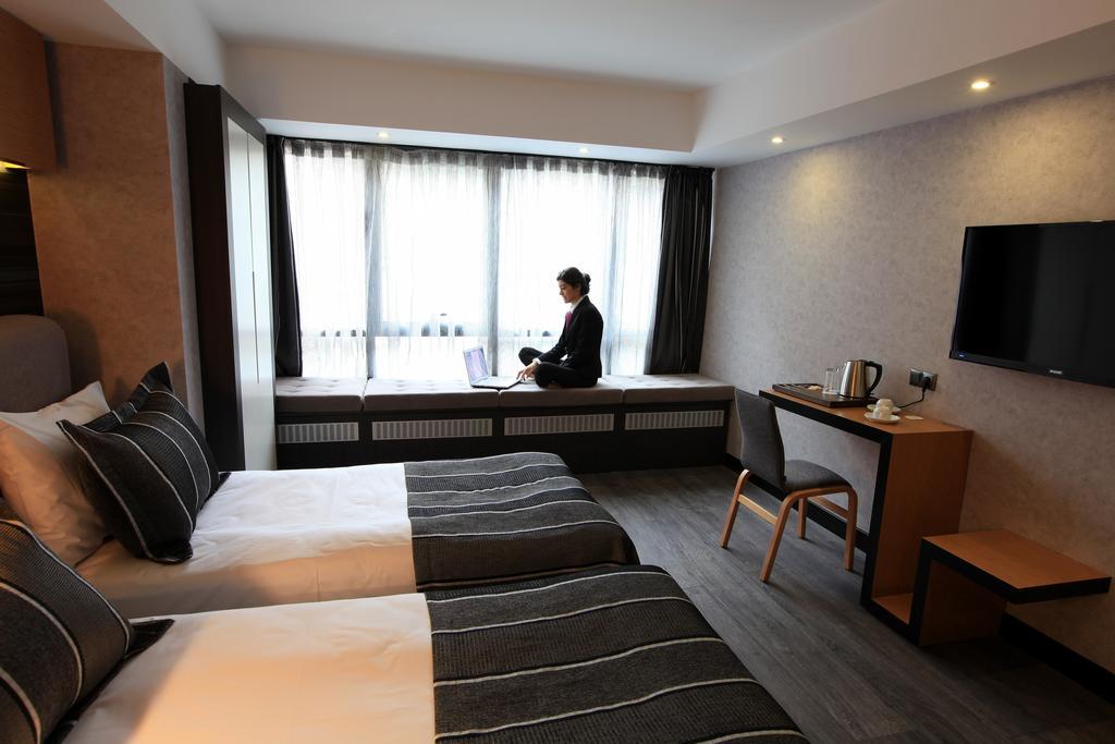 The Black Hotel Ескишехир Екстериор снимка